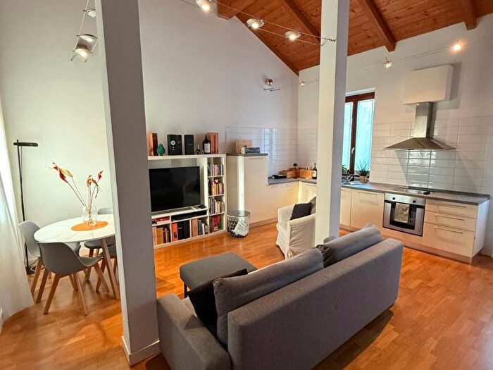 Appartamento bilocale in affitto in Via Monzoro, Centro, Cornaredo