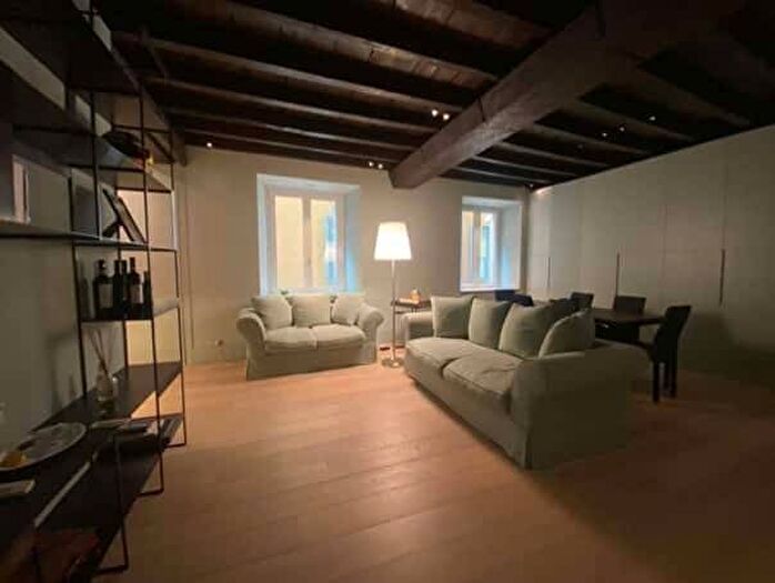 Appartamento quadrilocale in affitto in Via Fiori Chiari, Brera, Milano