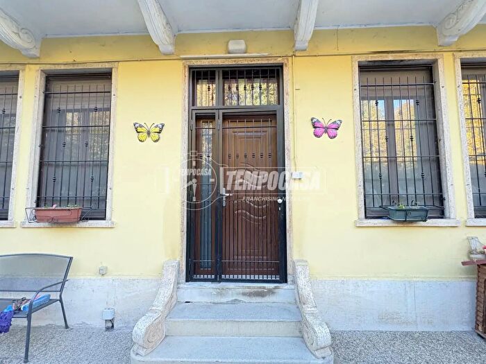Appartamento quadrilocale in vendita in Via Giuseppe Garibaldi, Cossato