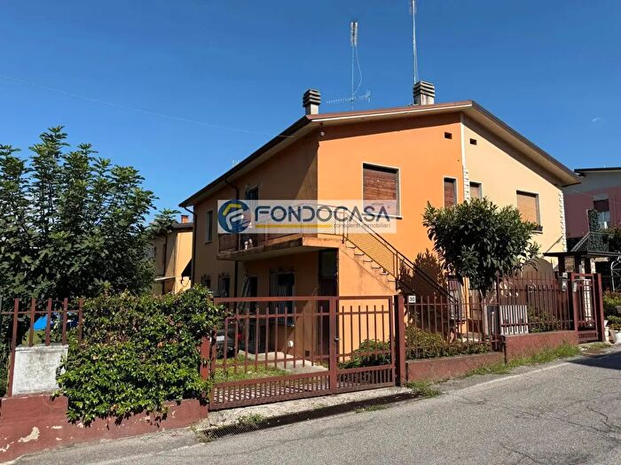 Appartamento trilocale in vendita in Via Custoza, Desenzano Del Garda