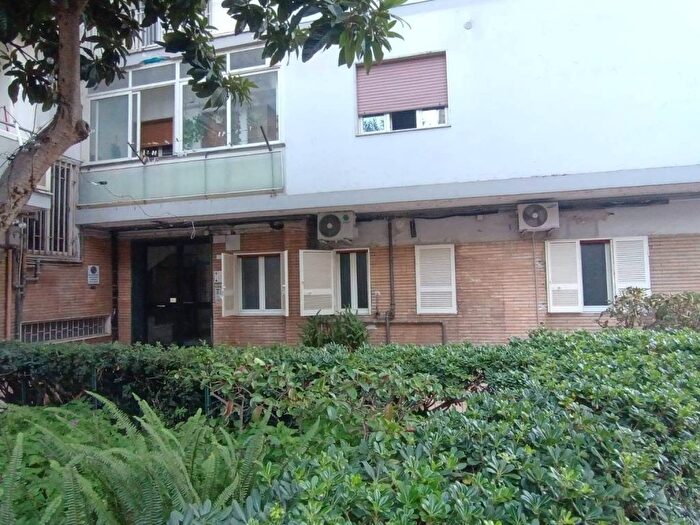 Appartamento monolocale in affitto in Via Giulio Natta, Fuorigrotta, Napoli