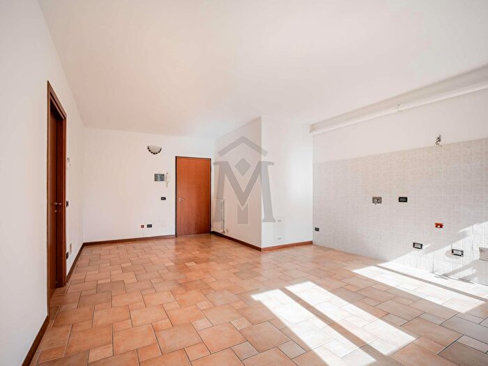 Appartamento quadrilocale in vendita in Albinea Chiesa, Albinea