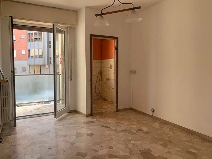 Appartamento trilocale in affitto in Via della Torre, Turro, Milano