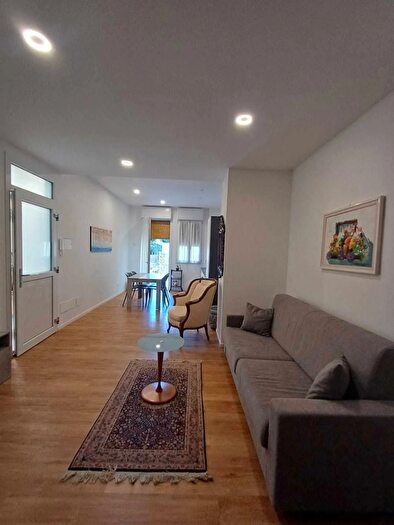 Appartamento trilocale in affitto in Via Alessandro Manzoni, Alassio