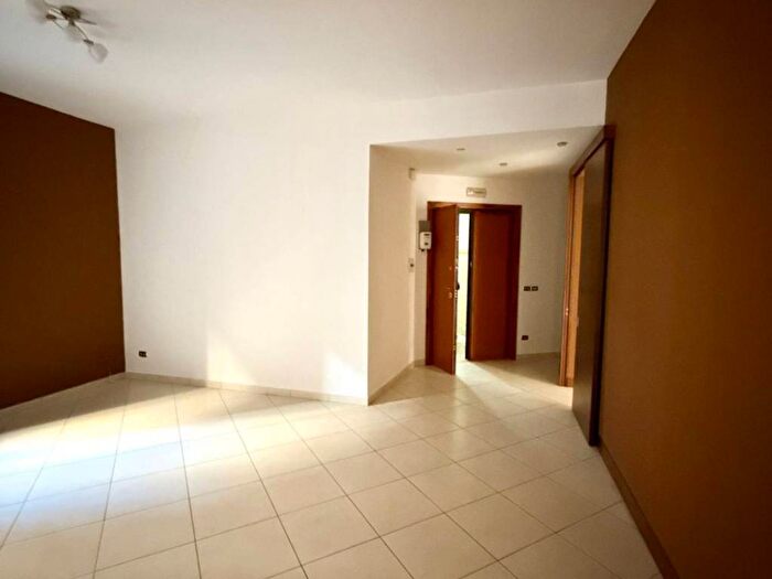 Appartamento con 5 locali in affitto in Via Vasto, Centro Storico, Avellino