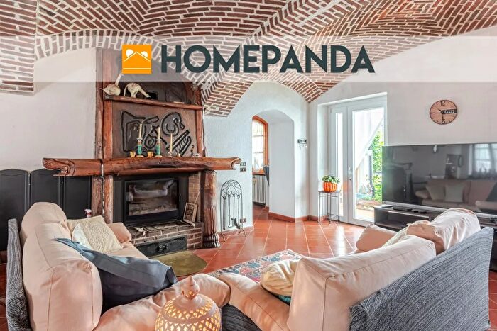 Casa con 5 locali in vendita in Via Formia, Mazze