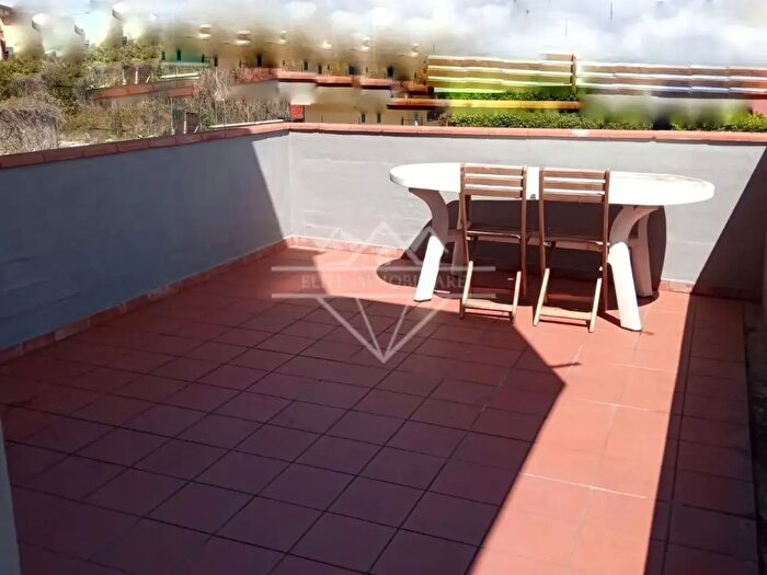 Appartamento quadrilocale in vendita in Carrara