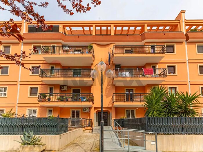 Appartamento quadrilocale in vendita in Via Austria, Trani