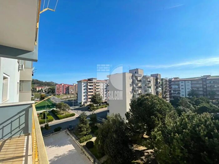 Appartamento trilocale in vendita in Via Scarlatti, Crotone