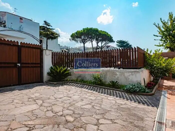 Appartamento trilocale in vendita in Via Luni, Cerveteri