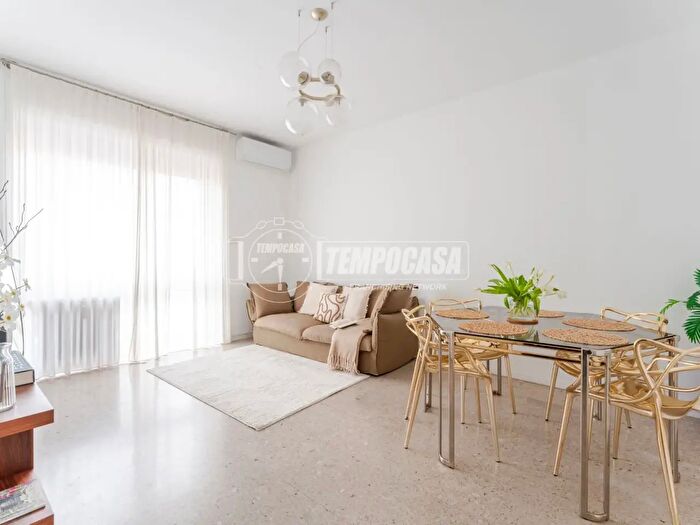 Appartamento bilocale in vendita in Via Goffredo Mameli, Milano