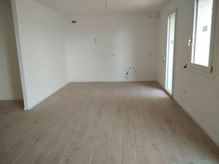 Appartamento quadrilocale in vendita in Stra