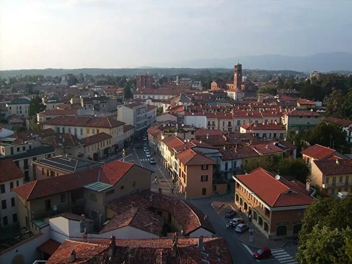 Casa con 5 locali in vendita in Via Pacinotti, Giussano