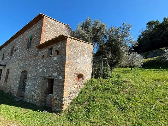 Casa bilocale in vendita in Via S Andrea, Montebuono