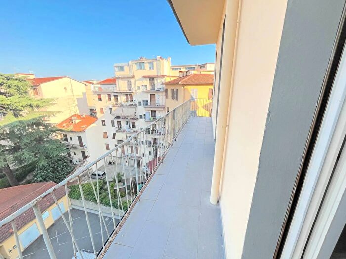 Appartamento con 5 locali in vendita in Viale Giuseppe Mazzini Firenze, Firenze