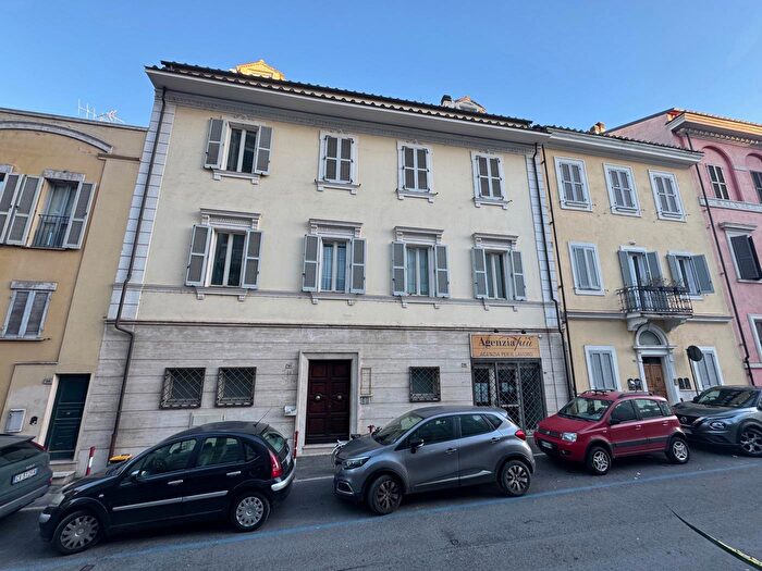 Appartamento monolocale in affitto in Appartamento in Affitto in Via delle Conce, Terni