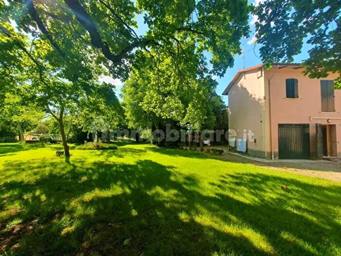 Casa con 5 locali in vendita in Via Zenzalose, Castelnuovo Rangone