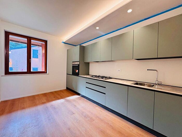 Appartamento trilocale in affitto in Via Guido Pellizzari, Centro, Tricesimo