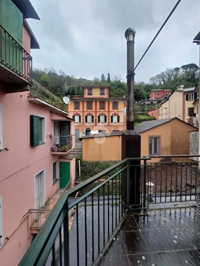 Appartamento quadrilocale in vendita in Via Raggio Augusto, Borzonasca
