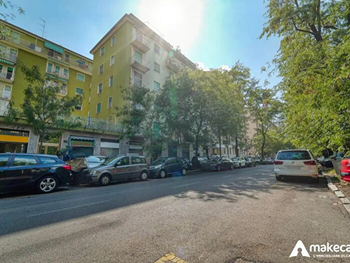 Appartamento trilocale in vendita in Via Daniele Ricciarelli, Milano