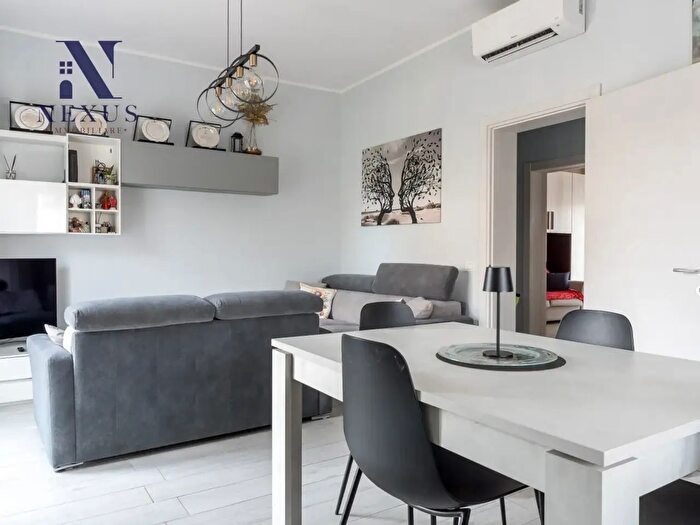 Appartamento trilocale in vendita in Via Bellandra, Fano
