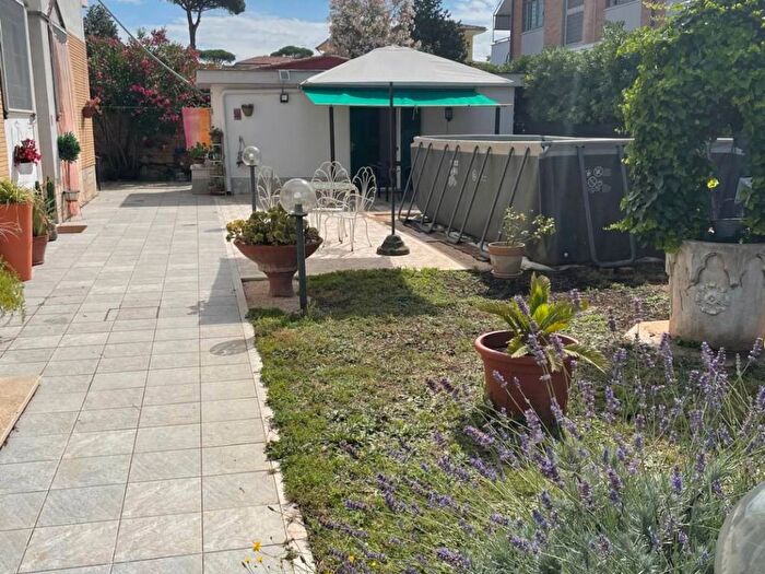 Appartamento bilocale in affitto in Via delle Dalie, Villaggio Giornalisti Poggio, Anzio