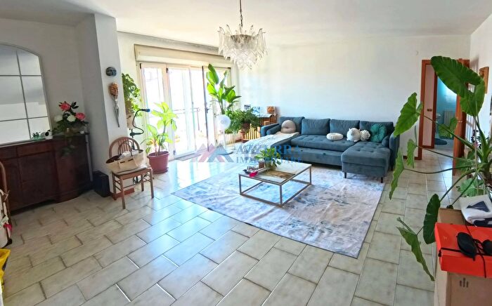 Appartamento con 5 locali in vendita in Vasto