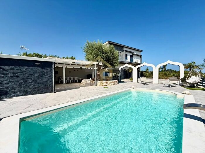 Casa con 8 locali in vendita in Contrada Spadafora, Partinico