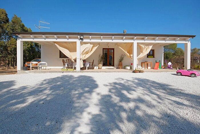 Casa con 5 locali in vendita in Teulada, Teulada