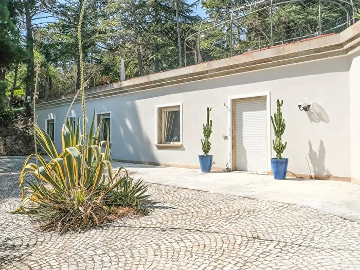 Casa con 5 locali in vendita in Via Bevaceto, Milazzo