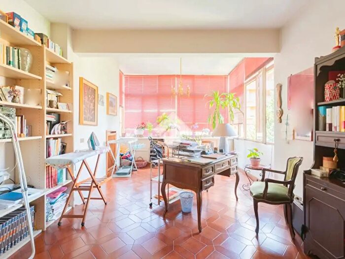 Appartamento con 7 locali in vendita in Via Venanzio Fortunato, Roma
