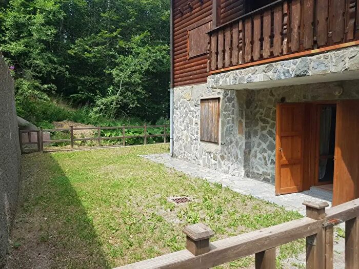 Appartamento bilocale in vendita in Via Provinciale, Ventasso