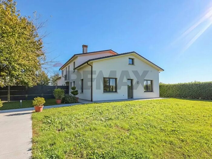 Casa quadrilocale in vendita in Via Villanova, Asigliano Veneto