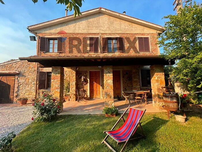 Casa con 10 locali in vendita in Località Torricelle, Rosignano Marittimo