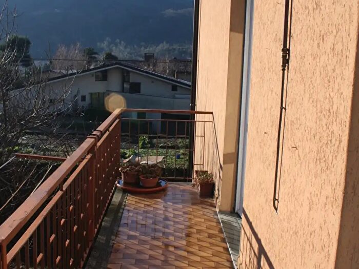 Appartamento quadrilocale in vendita in Caprino Bergamasco