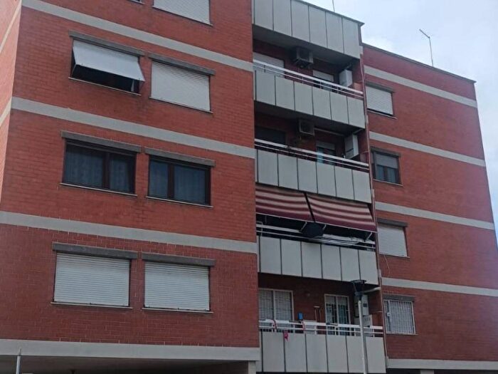 Appartamento quadrilocale in affitto in Via Passo Corese, Arco di Travertino, Roma