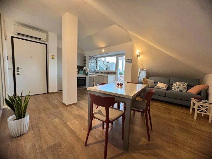 Appartamento trilocale in vendita in Via Genova, Porto San Giorgio