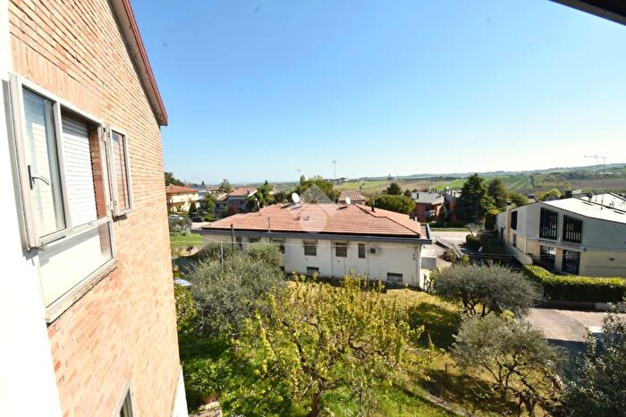 Appartamento trilocale in vendita in Via G Garibaldi, Coriano