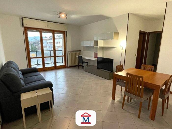 Appartamento trilocale in affitto in via corridoni, Redona, Bergamo