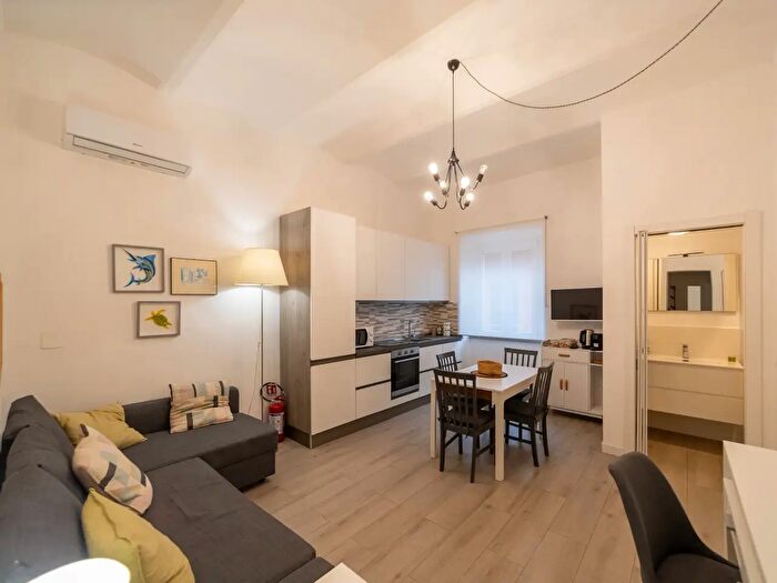 Appartamento bilocale in vendita in Via Principe Umberto, Monte Argentario