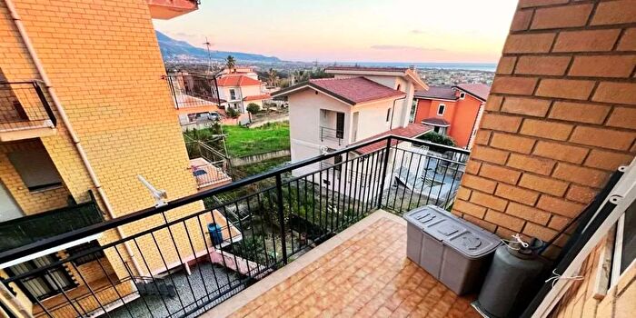 Appartamento trilocale in vendita in Piano Lettieri, Scalea