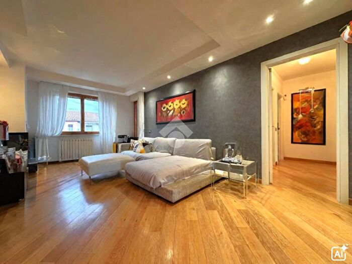 Appartamento con 5 locali in vendita in Via Santa Lucia, Viterbo