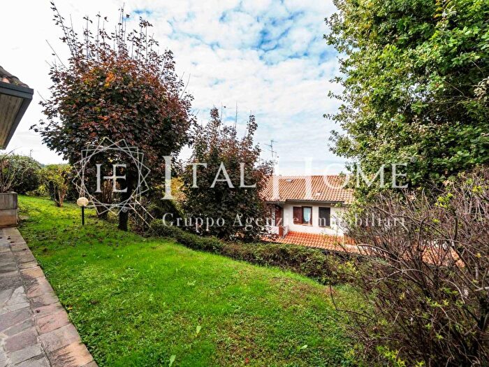 Casa con 6 locali in vendita in Via Boves, Valverde, Bergamo