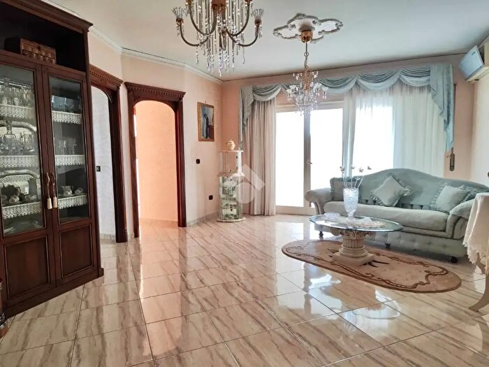 Appartamento trilocale in vendita in Melito Di Napoli