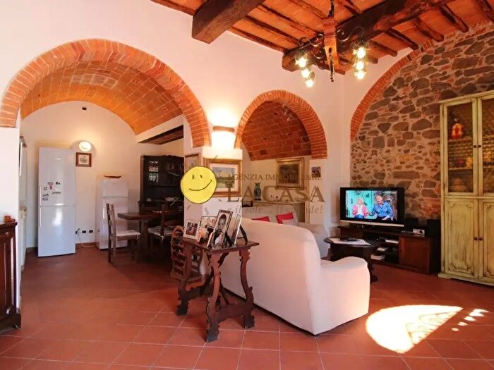 Appartamento quadrilocale in vendita in Reggello