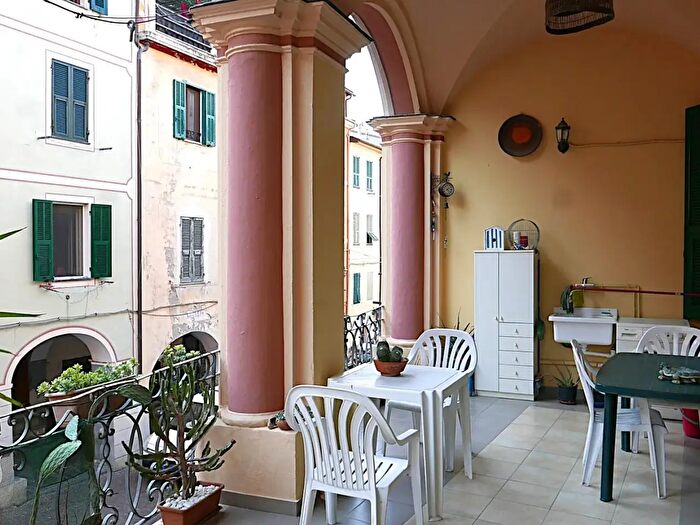 Appartamento quadrilocale in vendita in Camporosso