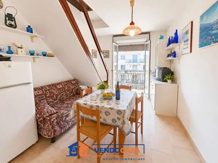 Appartamento trilocale in vendita in Via Baviera, Ceriale