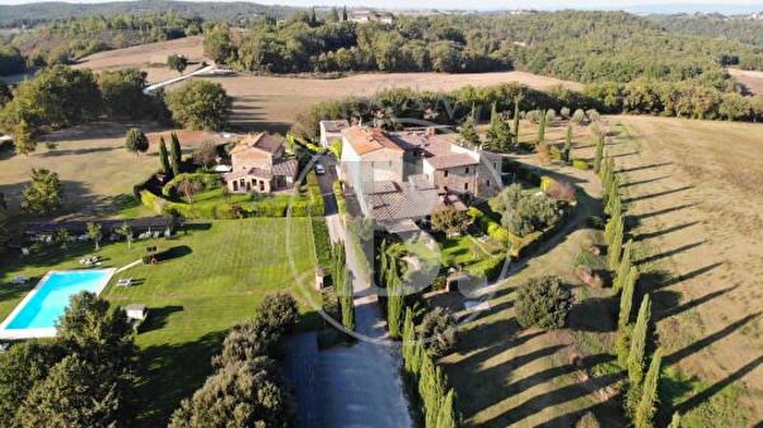 Casa con 5 locali in vendita in Località Collalto, Colle Di Val DElsa