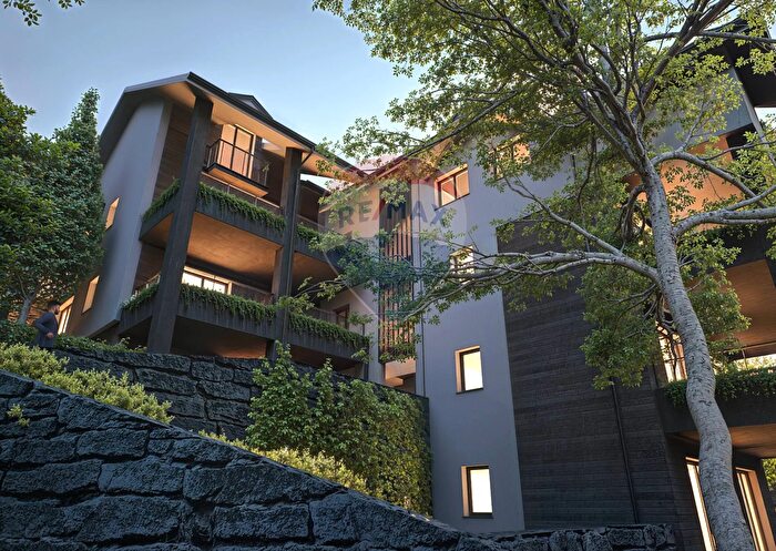 Appartamento bilocale in vendita in Via per Ghevio Snc, Meina