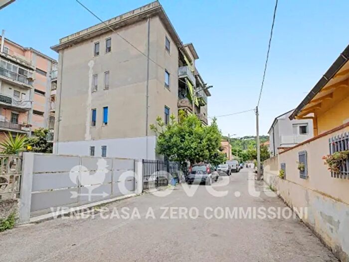 Appartamento trilocale in vendita in Via Filandro Orsini, Pescara